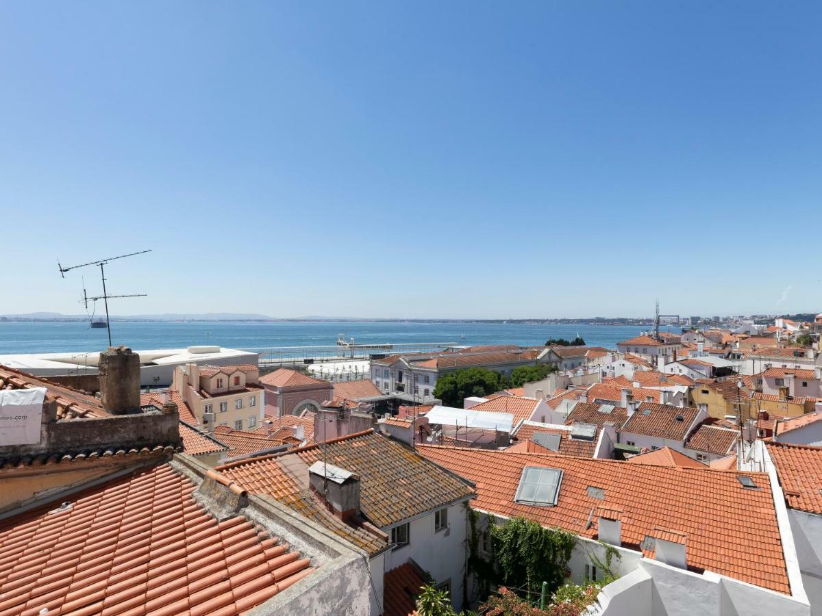 דירות Lisbon Alfama Street View מראה חיצוני תמונה
